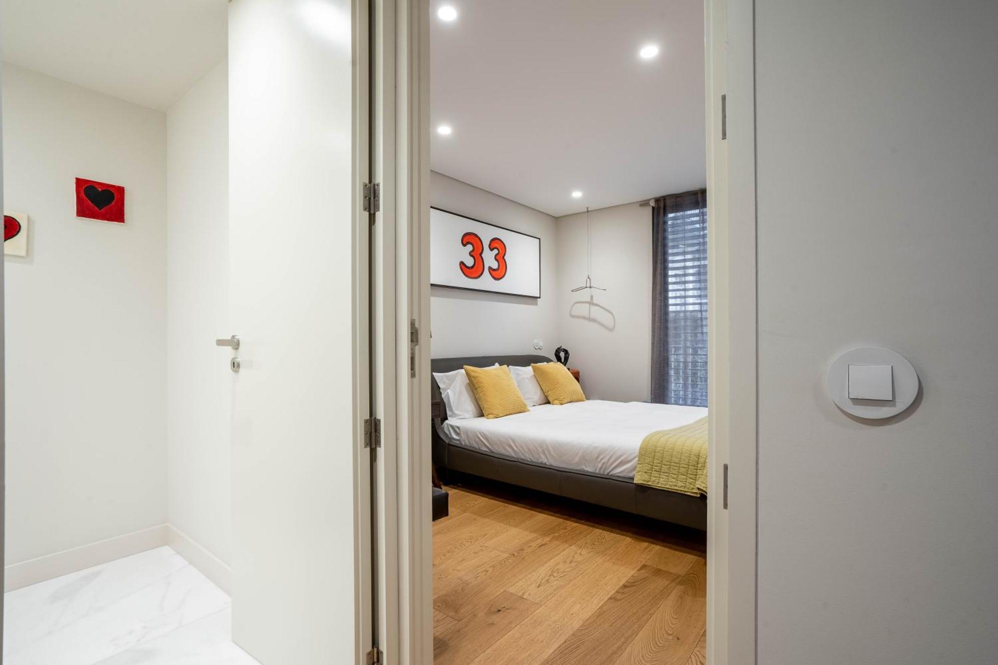 Primrose 1Br Delight W Parking By Lovelystay Porto Eksteriør billede