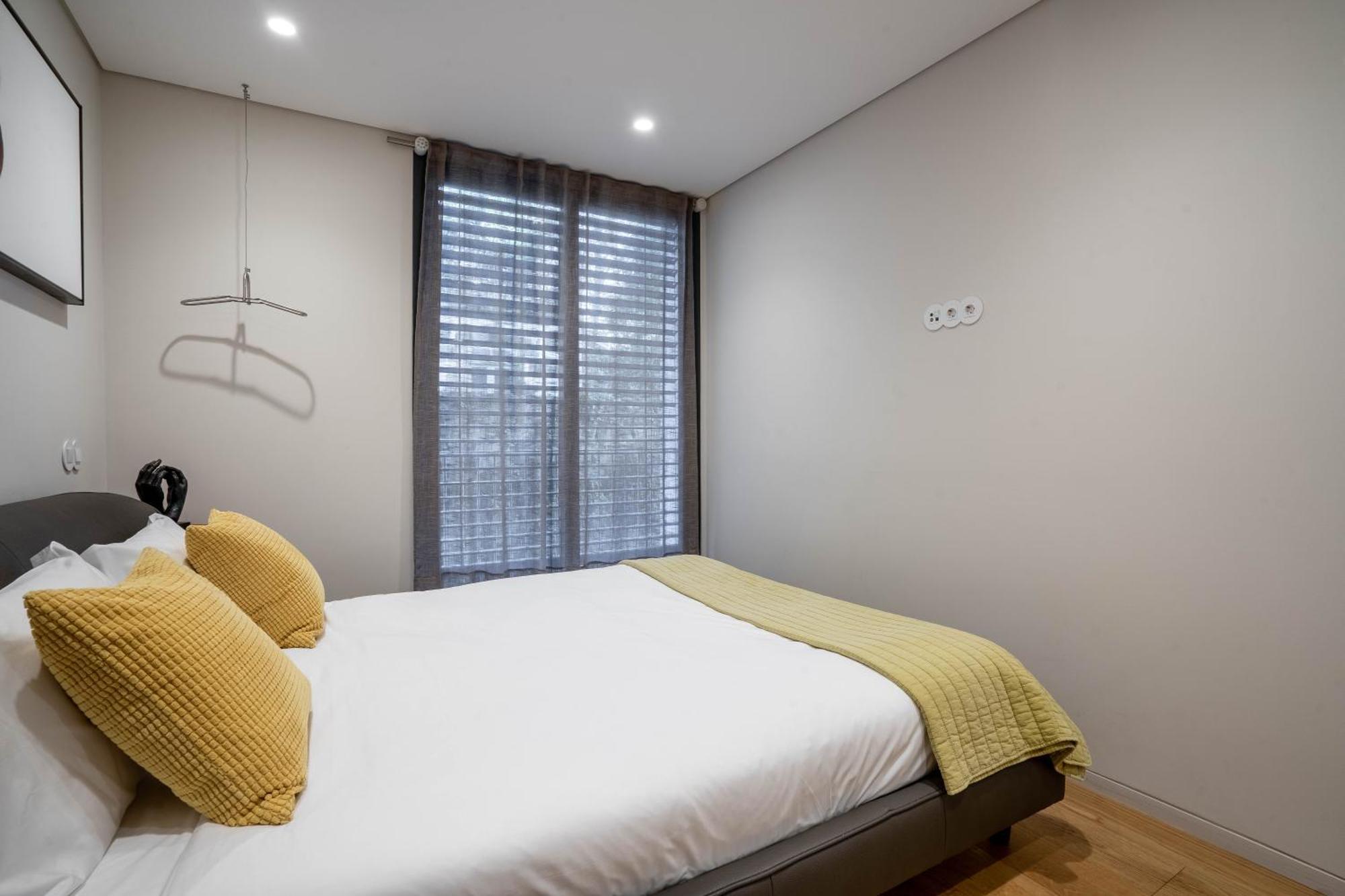 Primrose 1Br Delight W Parking By Lovelystay Porto Eksteriør billede